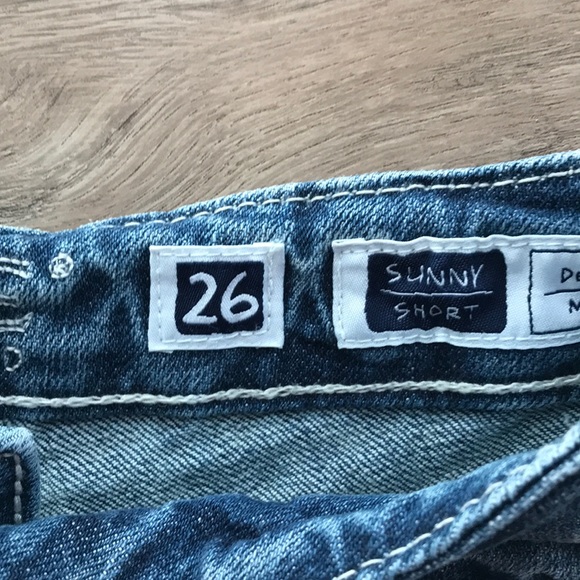 Miss Me Sunny Denim Jean Shorts Size 26 - Picture 5 of 6